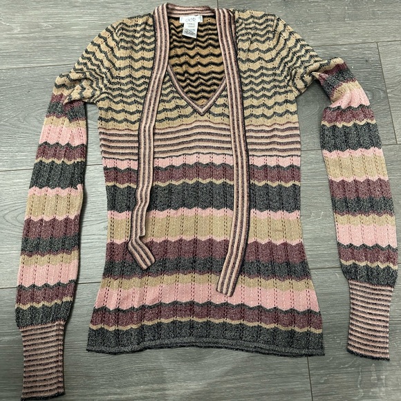 Cache Top - Picture 2 of 5